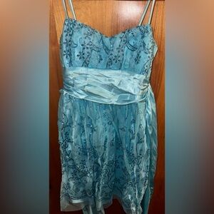 Sparkly Formal Dress💙👗